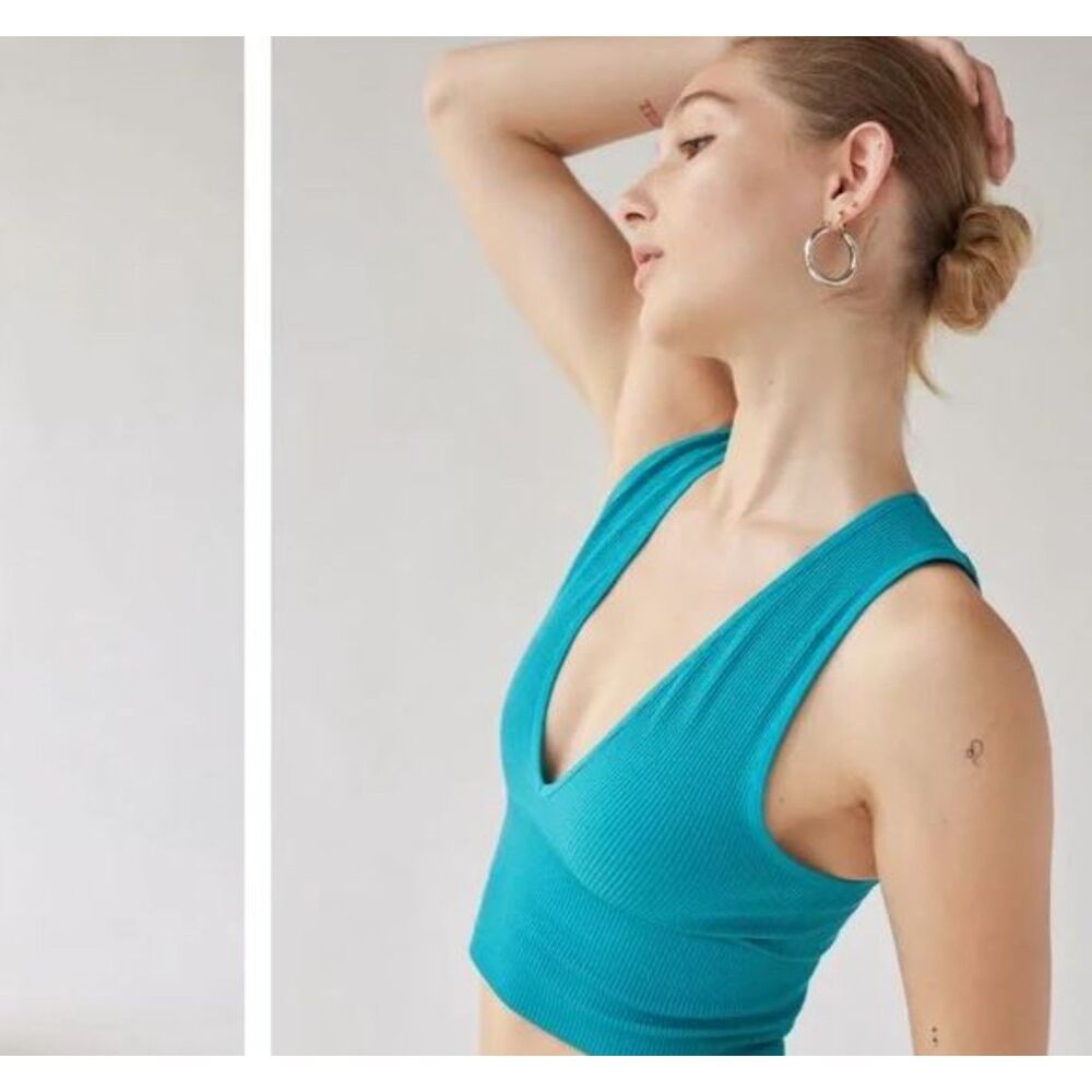 Urban Outfitters Out From Under Hailey M-L teal crop bra top plunge V tank shirt